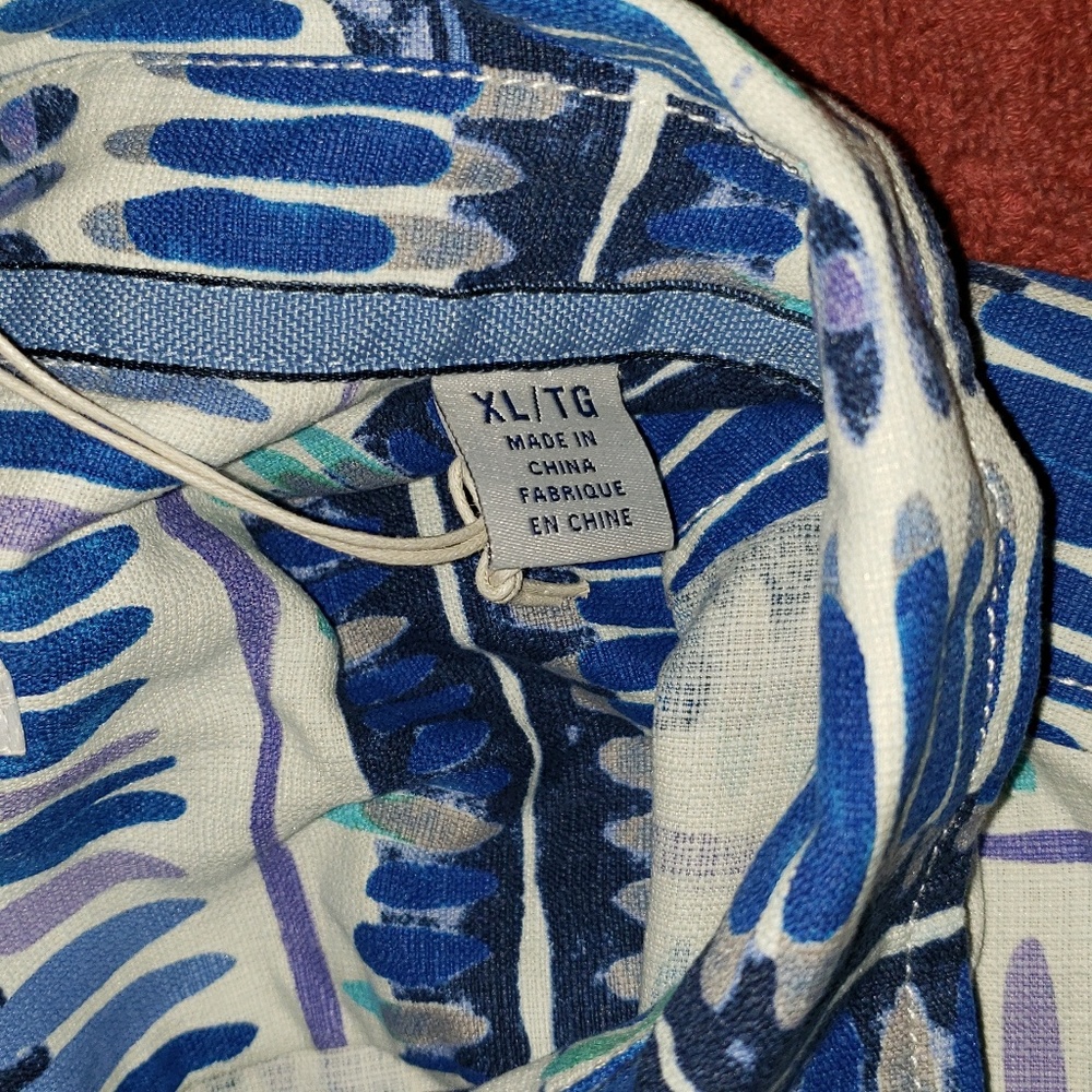 Tommy Bahama geo Surf silk button up shirt